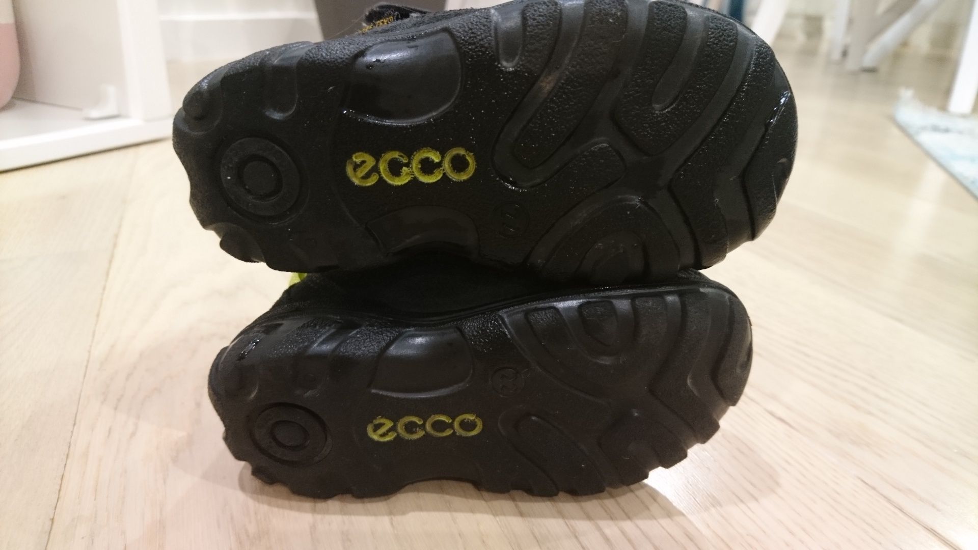 Зимові чобітки ECCO. Розмір 22.