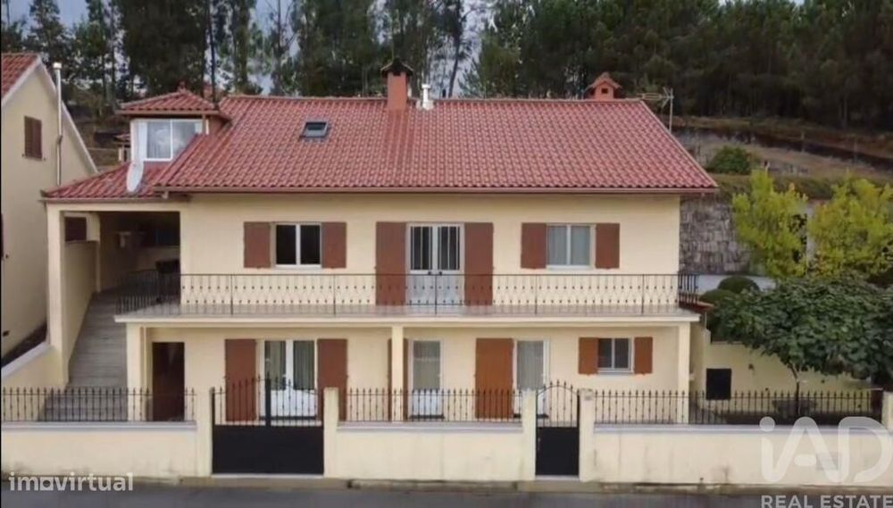 Casa / Villa T4 em Eiras e Mei de 208 m2