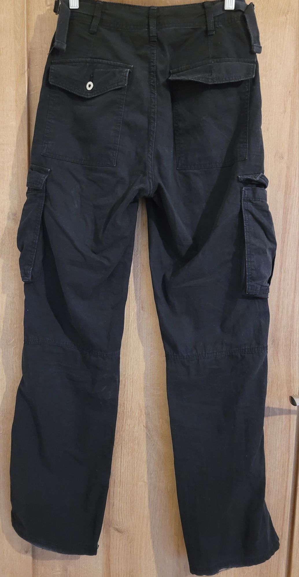 Spodnie cargo Berska