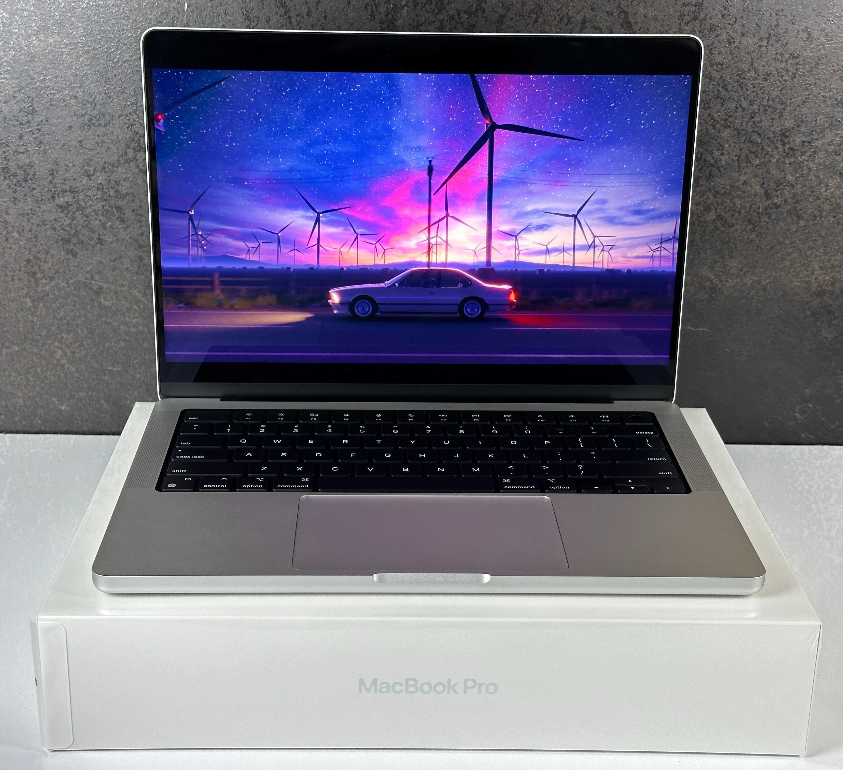 MacBook Pro 14 A2442 M1 Pro 32/512GB Retina 3024x1964  Gwarancja