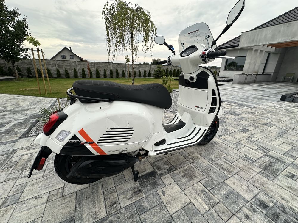 Piaggio vespa gts 300 Super 2023 rok tylko 4500 km