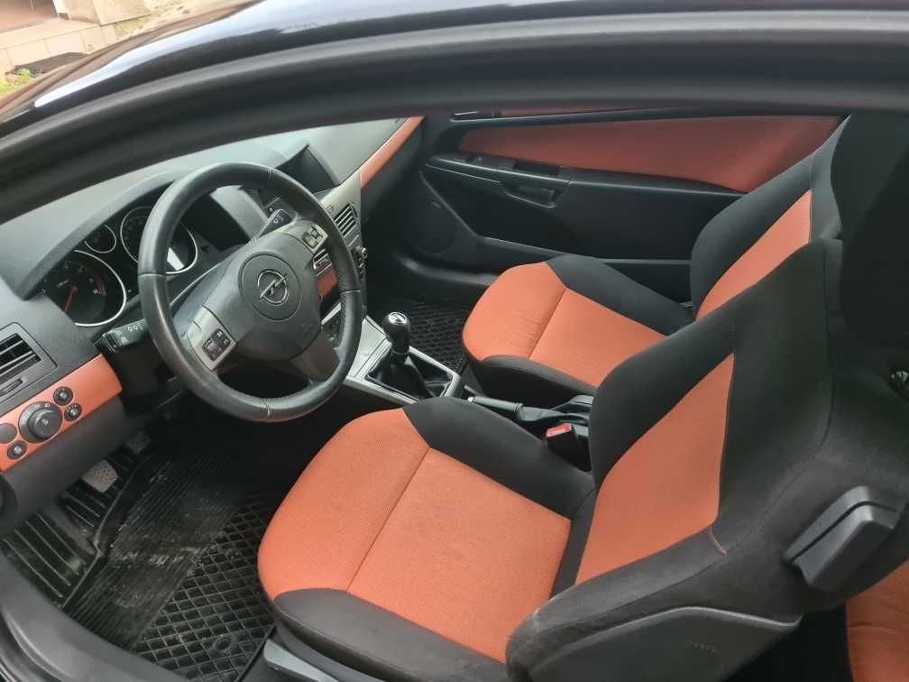 Opel Astra GTC - bardzo dobry stan - 174.000 km