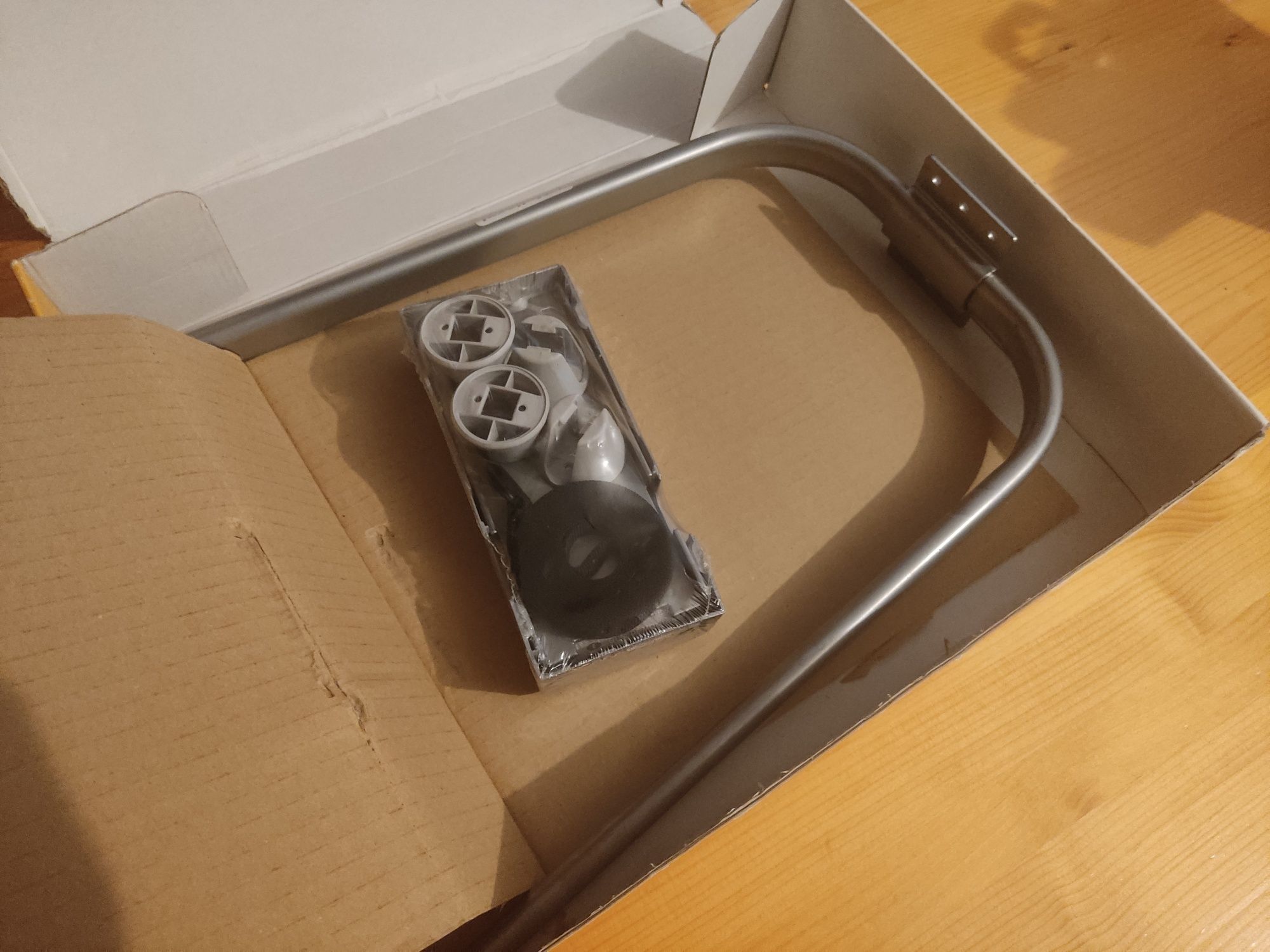 Uchwyt ścienny Meliconi Space System Box – nowy
