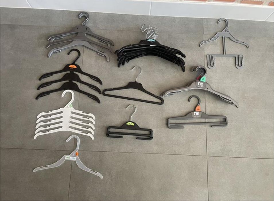 Вішалки дитячі для одягу, плечики, тремпеля