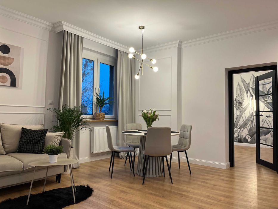 Piękne 2 pokoje w kamienicy, Plac Hallera