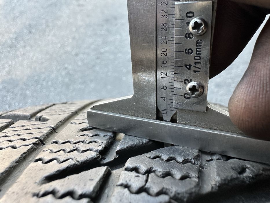 Шини 205 55 16 91H Bridgestone Blizzak LM001 пара