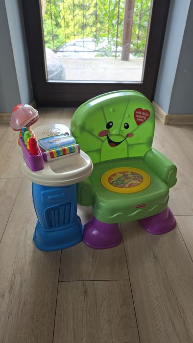 Fisher price krzesełko uczydełko dwujęzyczne  multimedialne