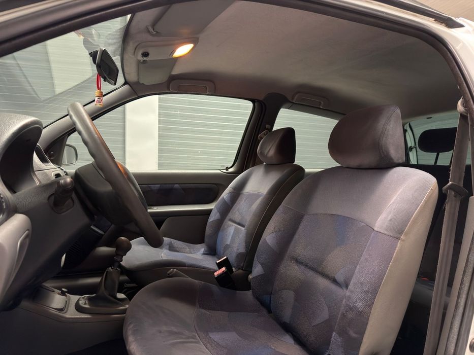 Renault Clio Bom estado