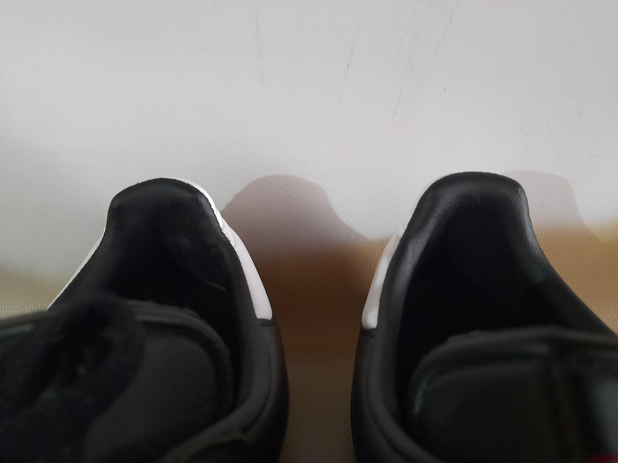 Оригінал Adidas Samba 27.5 см. нові шкіряні кросівки