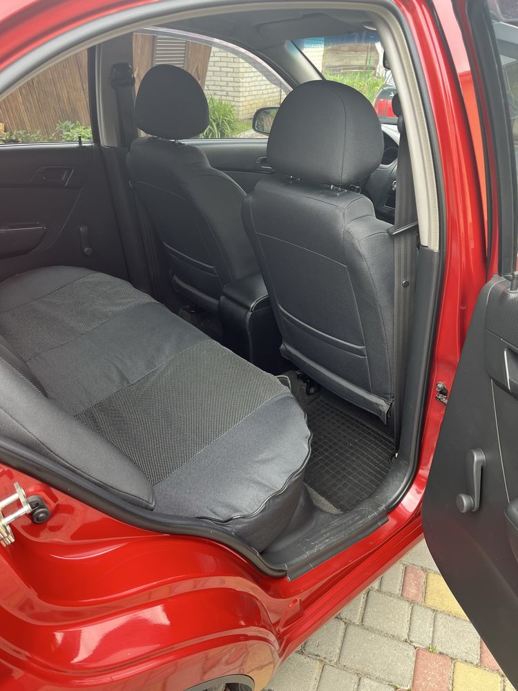Продам Chevrolet Aveo 2011