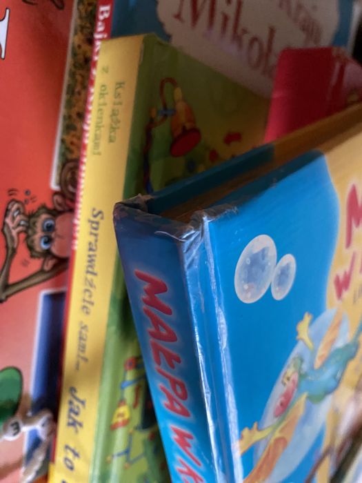 Ksiazka małpa w kąpieli