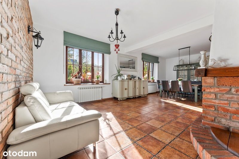 Krzeszowice dom z klimatem do zamieszkania, garaż dwustanowiskowy