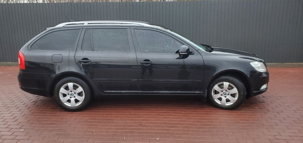 Шкода а 5 2011 рік