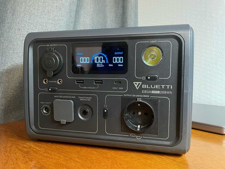 Продам зарядну станцію  Bluetti EB3A