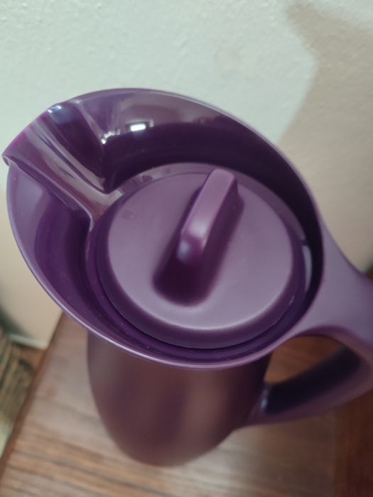 Garrafa térmica de 1litro nova