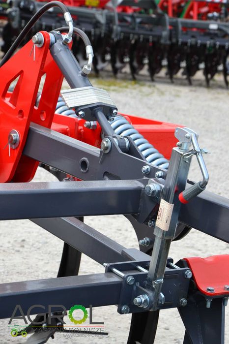 Agregat bezorkowy 2,5m APOC podorywkowo-orkowy 3,0m daszkowy Euro-Masz