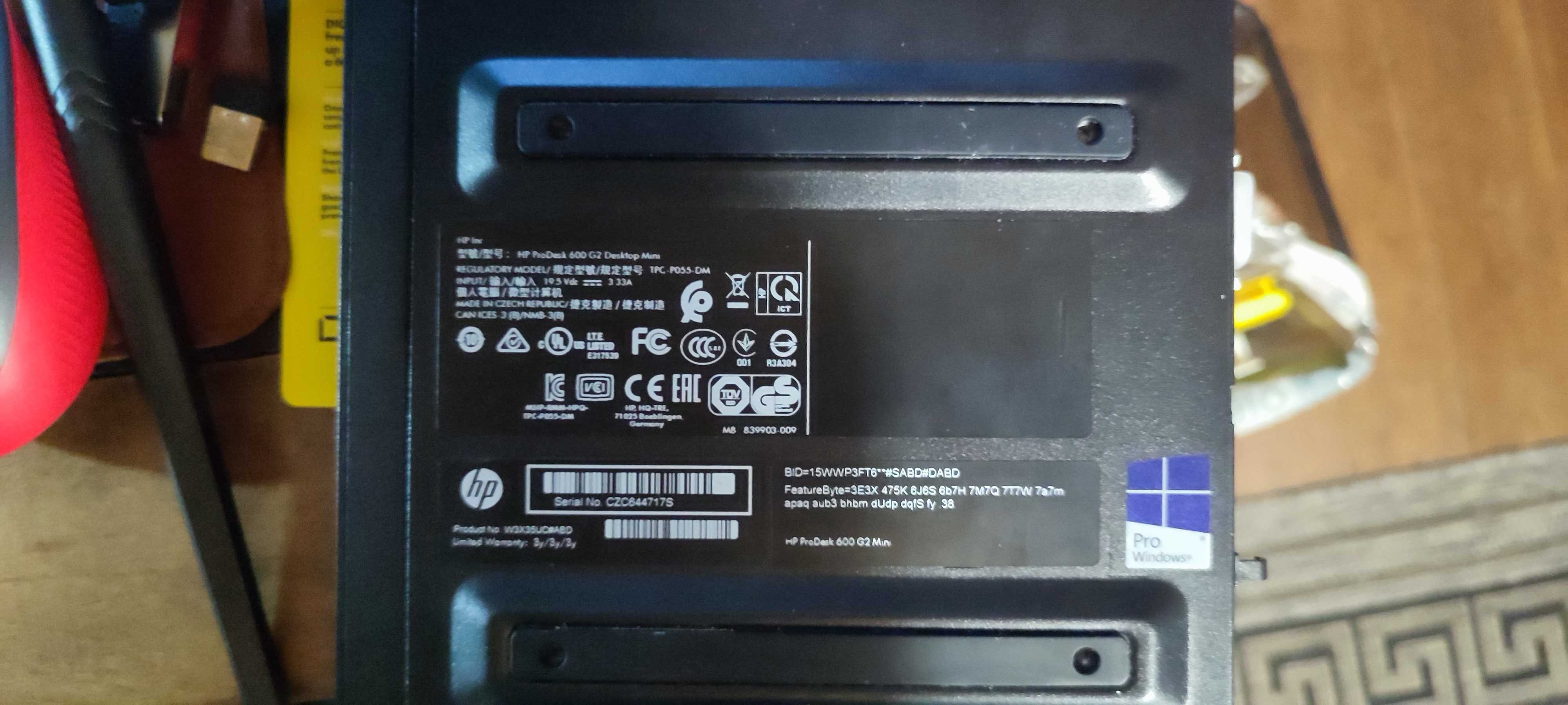HP600G2 MiniPC i3-6ª geração 16GbRAM Discos de 128Gb NVME e 1Tb HDD