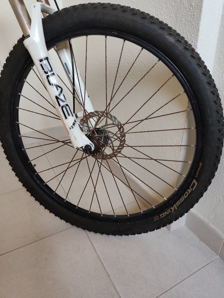 Btt marca Quer CXR tamanho 18