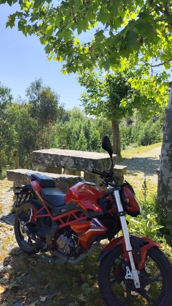 Troco/Repasso financiamento Benelli 125 Leia o Anúncio