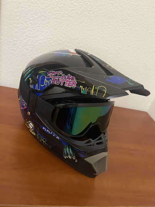 Мотошолом - мотошлем