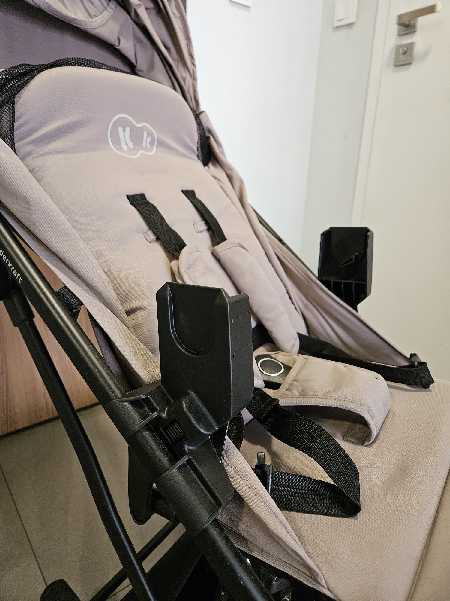 Wózek spacerowy Kinderkraft Indy 2 + adaptery do fotelika