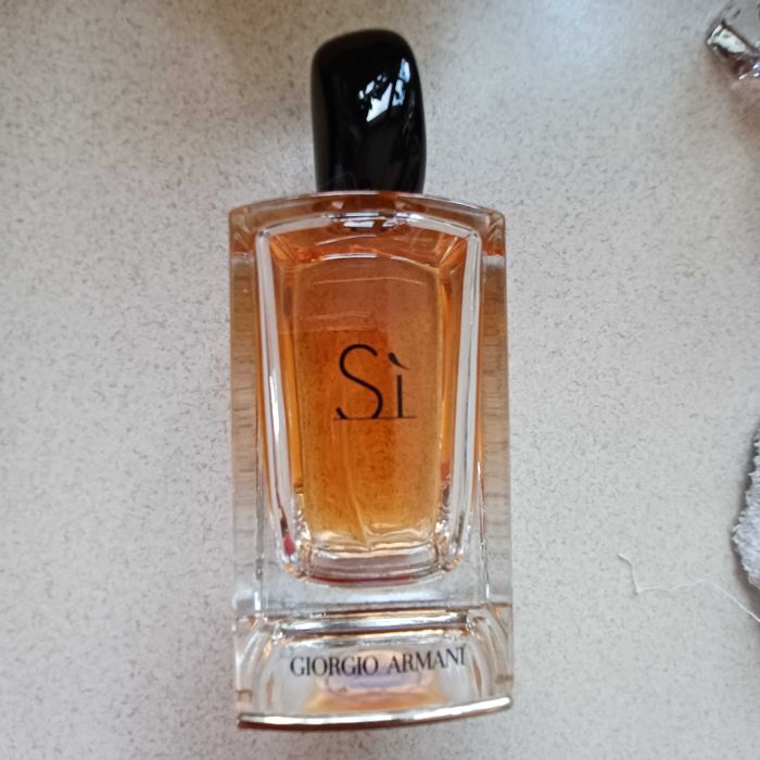 Si Giorgio Armani