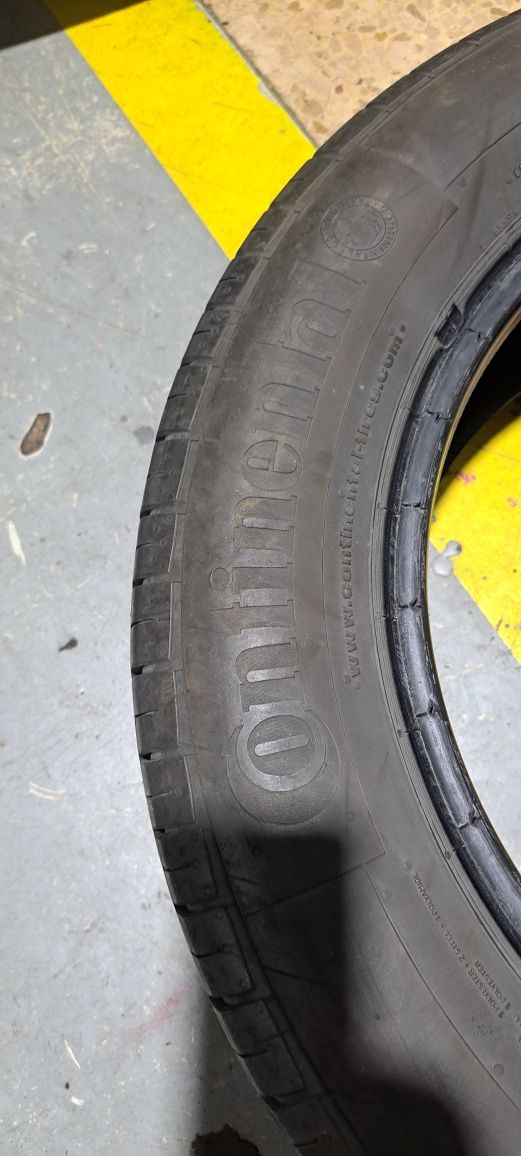 Pneus  205/60/16 continental