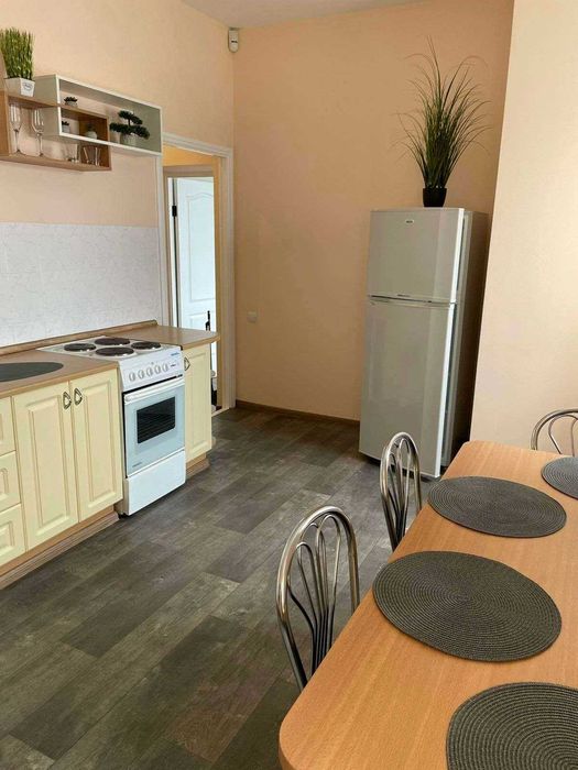 Здається 2-к квартира,Дніпровська набережна 13