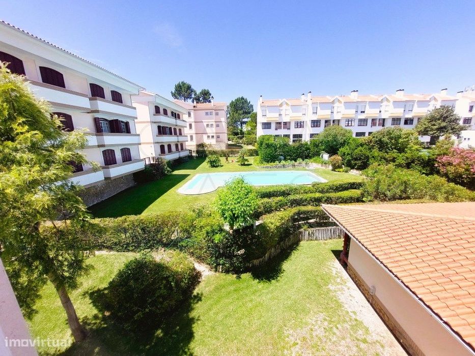 Apartamento T1 com Piscina, parqueamento, elevador. Mobilado e equi...