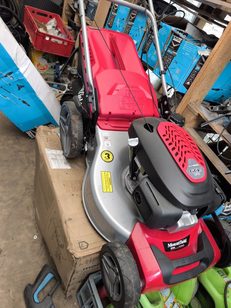 Kosiarka spalinowa HONDA Mountfield SP53H 167cm3 51cm napęd 4,4KM