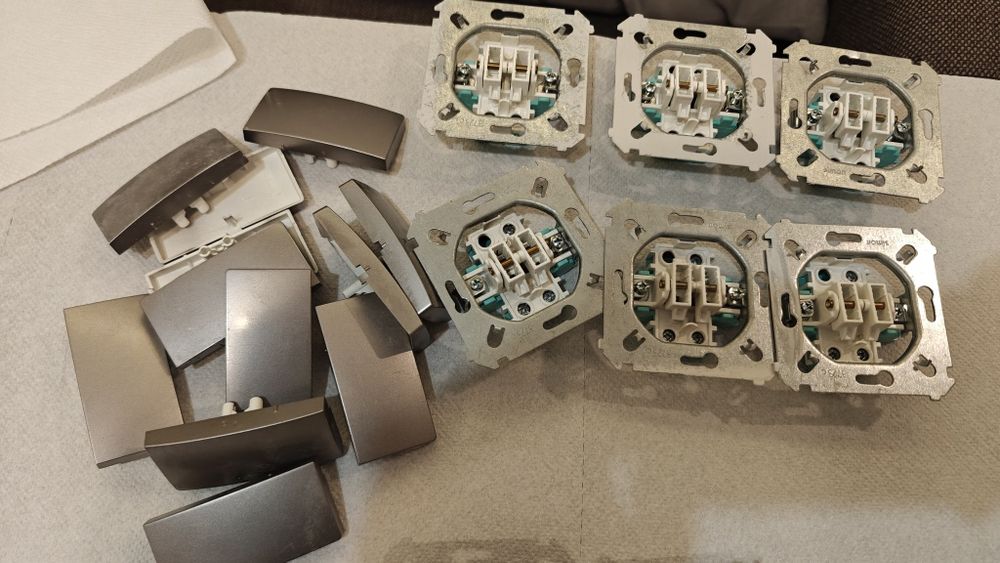 Simon 54 włącznik BMW5.01