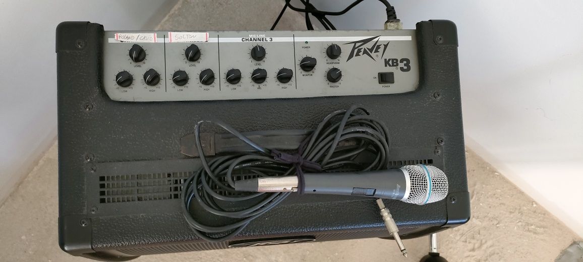 Amplificador Peavey KB3 + microfone Audiomix + tripé JB Systems