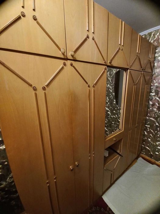 Продам меблі зала, спальня, прихожа б\у