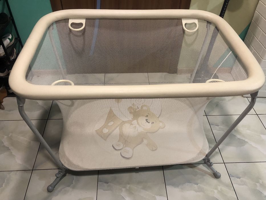 Продам дитячий манеж