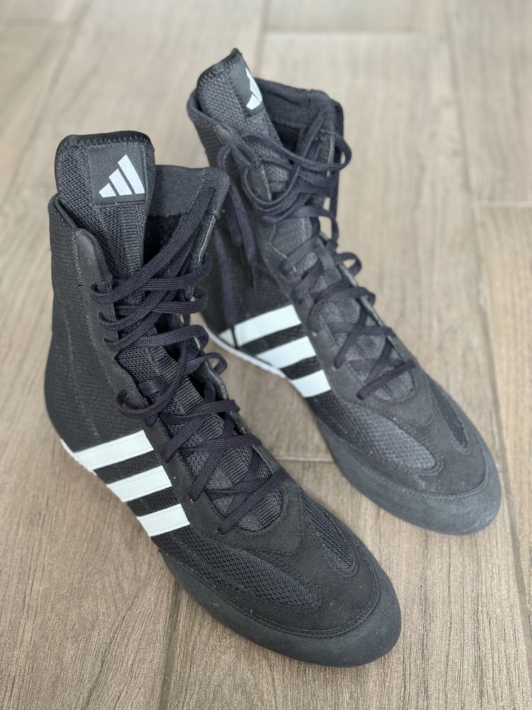 Adidas  Box Hog 2 FX0561 44, 48