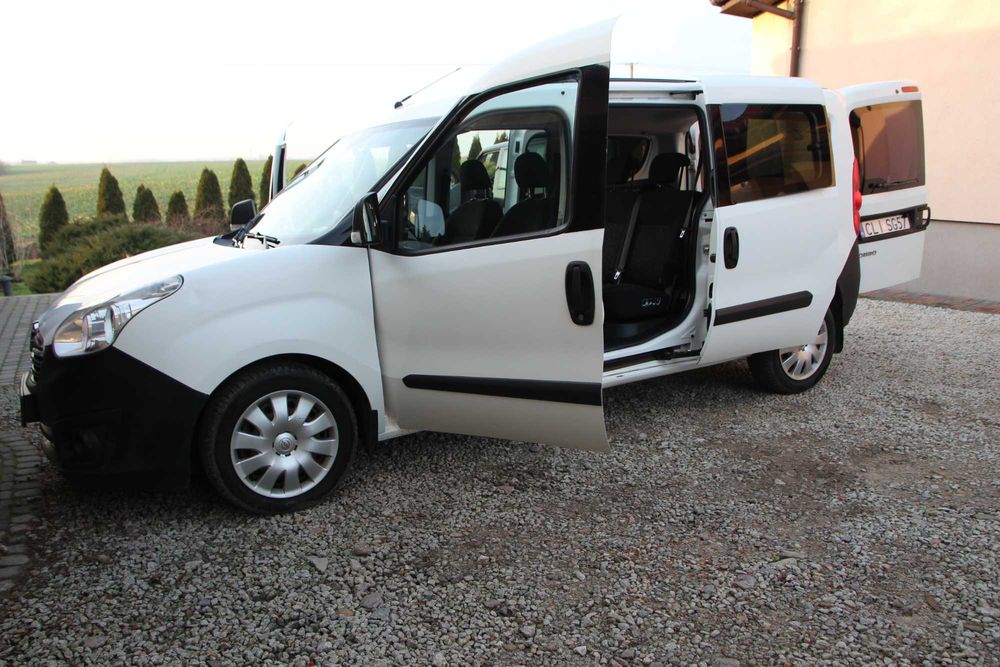 Opel Combo  Van 2013 r .