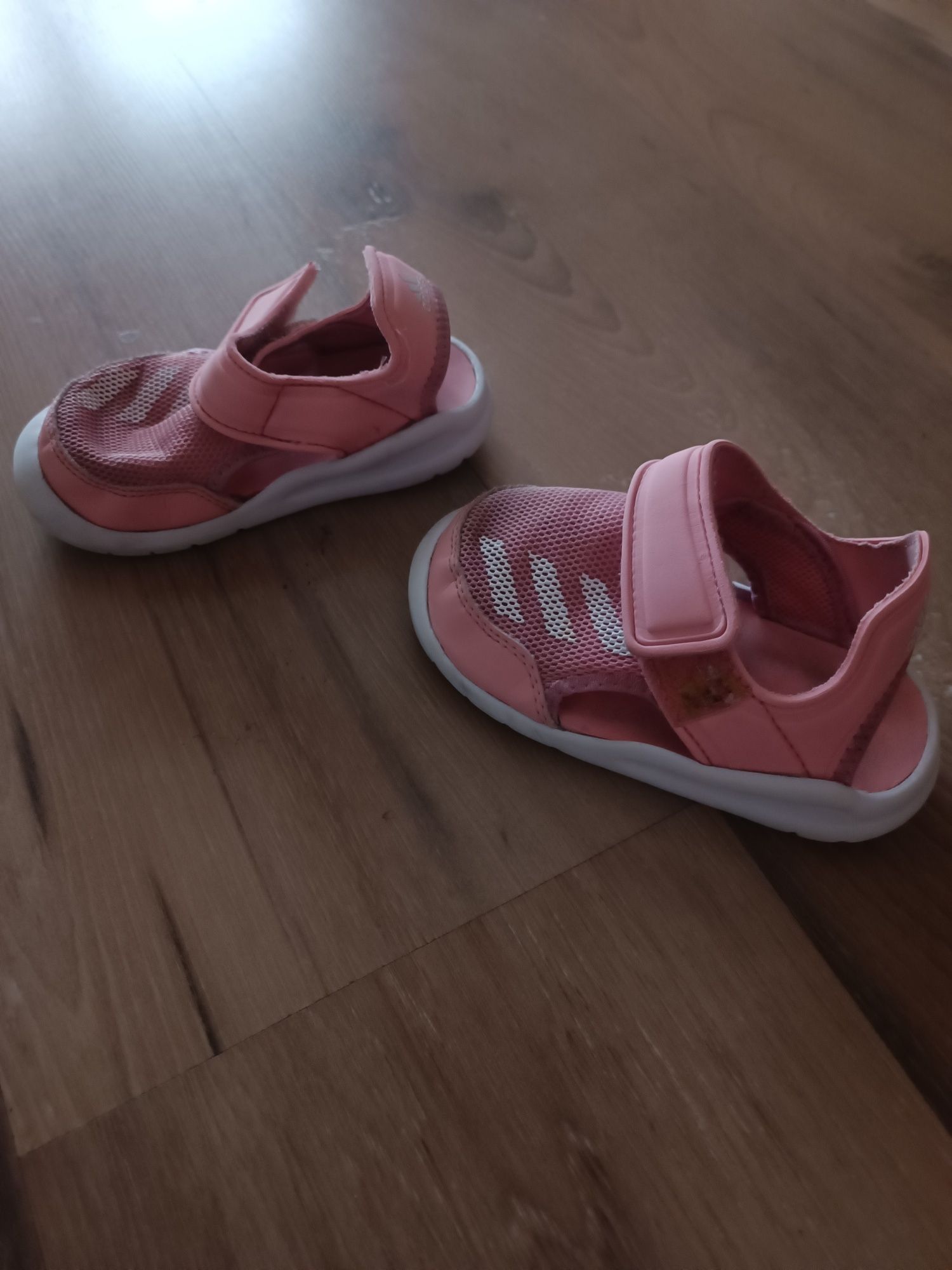 Sandały adidas dla dziewczynki rozmiar 23