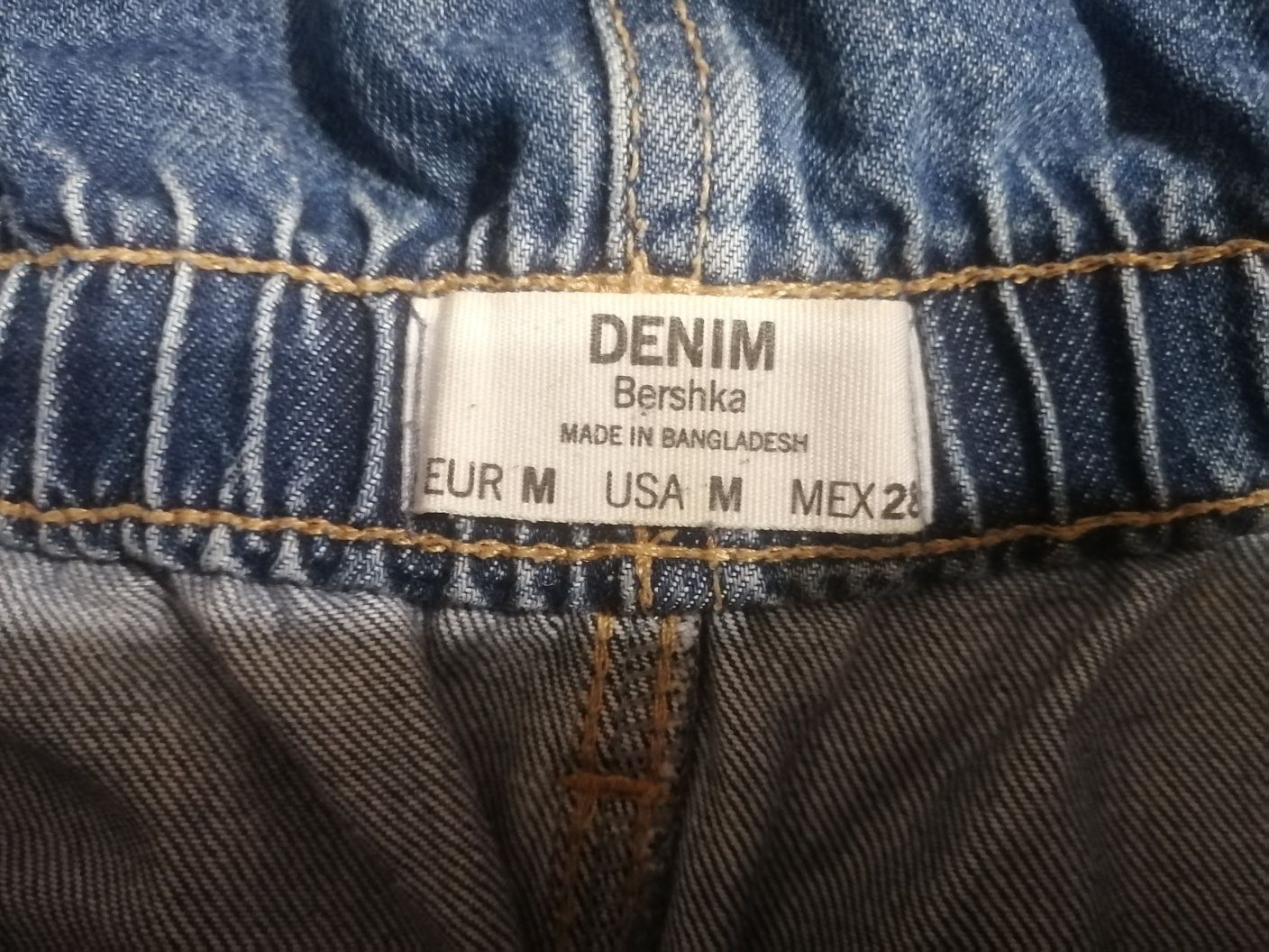 Синие джинсовые шорты Bershka Denim, р. М