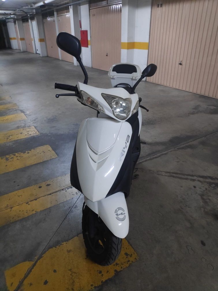 Vendo Scooter 50 de 2015 em excelente estado