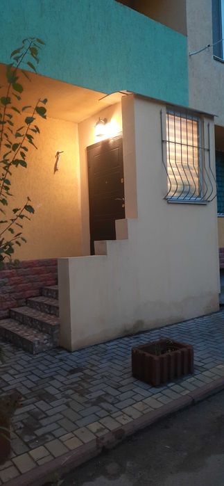 Комфортная, тёплая 2 (+1) квартира с персональным входом.