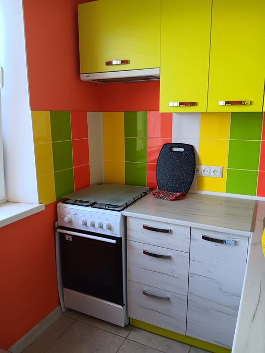 Сдам 1 ккв на Валентиновской метро Студенческая