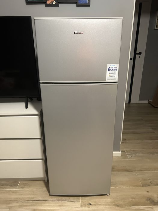 Lodówka Candy CMDDS 5144SHN 143cm Srebrna