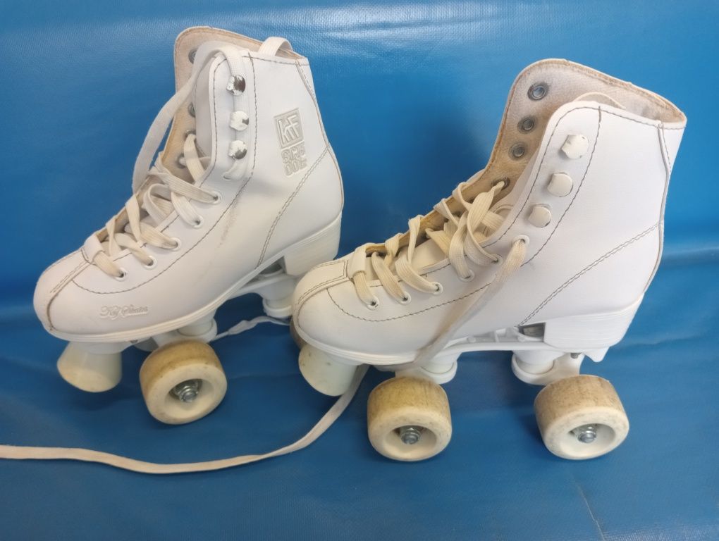 Patins em pele 4 rodas