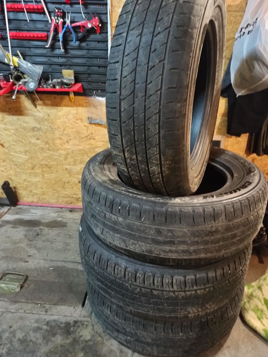 Летняя резина 235/65 r17