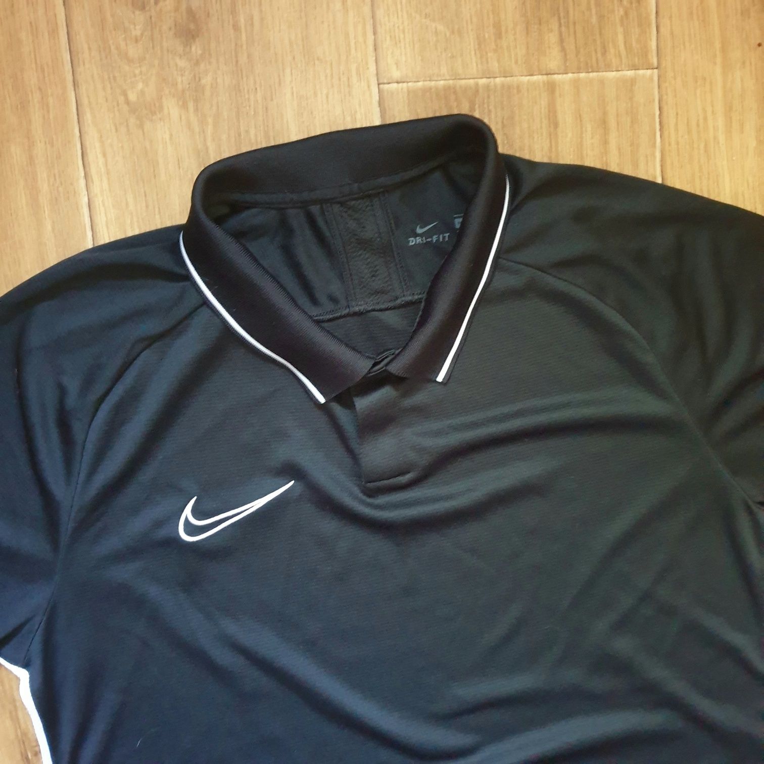 Поло М 46 Nike чоловіче golf тениска чорне мужское Polo