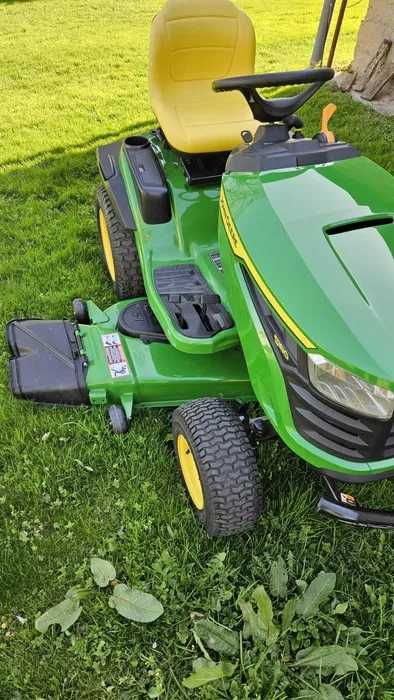 Traktorek John Deere S180