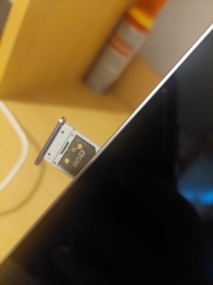 Samsung Galaxy book2 4/128Gb LTE