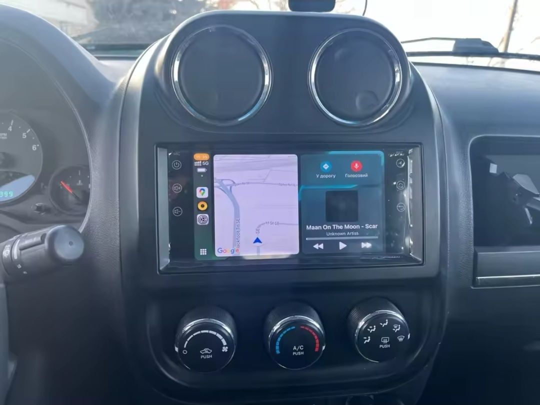 Rádio Android 13 com GPS Jeep Wrangler, Compass, Doodge, Chrysler.