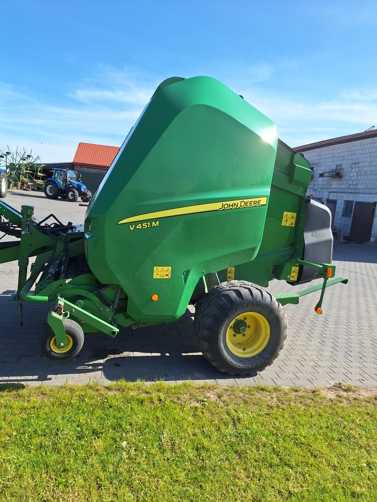 Prasa zmiennokomorowa pasowa John deere V451 M 2018r bdb stan