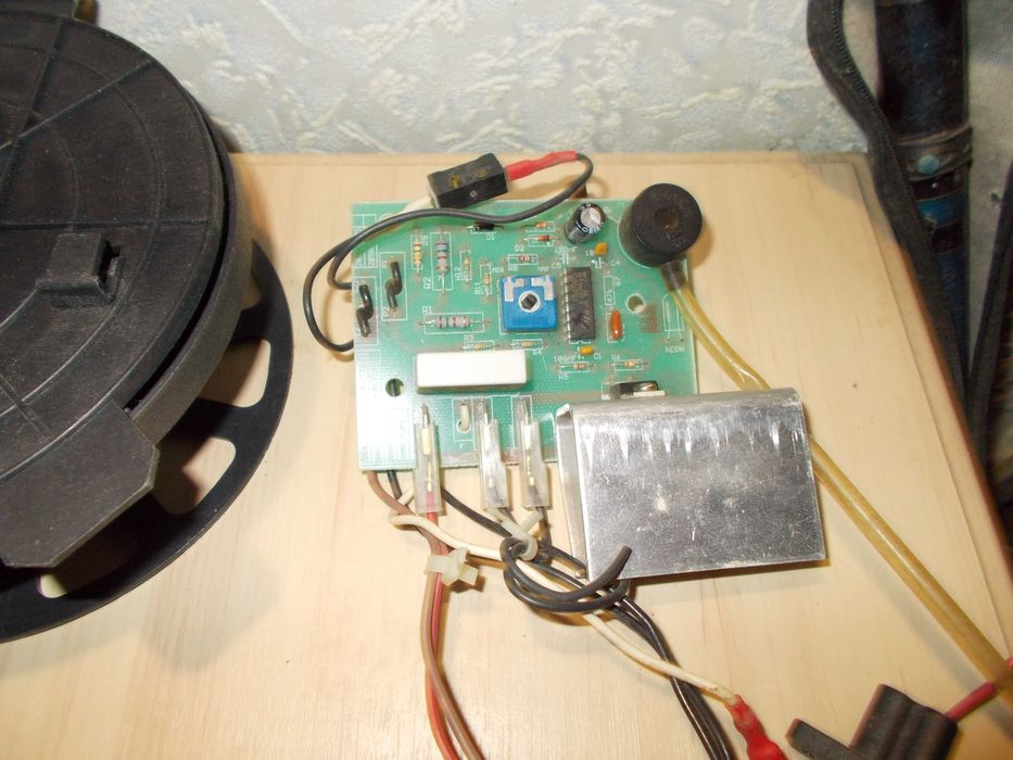 Электродвигатель  в капсуле от 1700w пылесоса, Запчасти